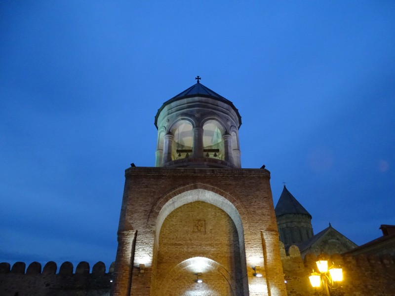 Glockenturm: Der Glockenturm der Swetizchoweli-Kirche