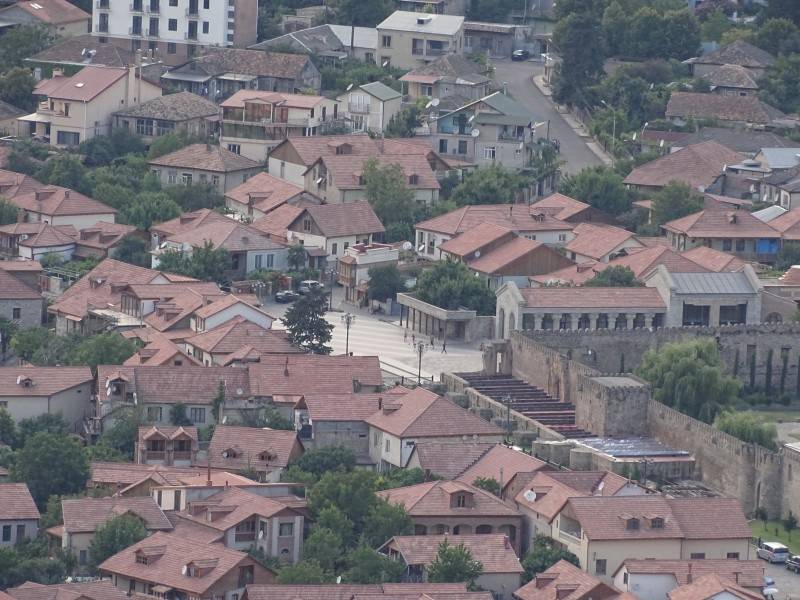 Altstadt von Mzcheta: Altstadt in Mzcheta vom Dshwari-Kloster aus gesehen