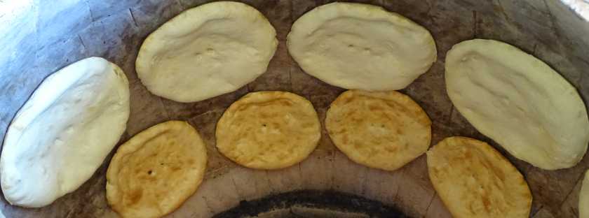 Die georgische Küche: Brottraditionen in Georgien - Tonis Puri - Brot aus dem Steinofen - Schoti, Lasuri, Lawaschi, Dedas Puri
